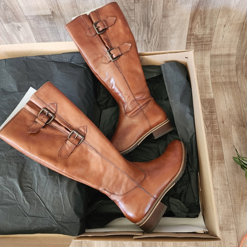 Clarks Tamro Spice Brown Leather Zipper Knee High NIB Boots Size 7 - Picture 3 of 16